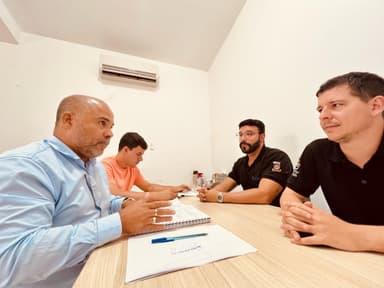 Imagem referente à notícia Reunião na SMT de Alagoinhas define melhorias para a Zona Azul