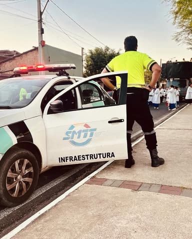 Imagem referente à notícia SMT Garante Segurança na 2ª Caminhada da Misericórdia