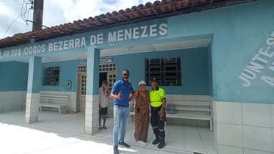 Imagem referente à notícia SMTT entrega alimentos arrecadados na Corrida Guepardo 2024